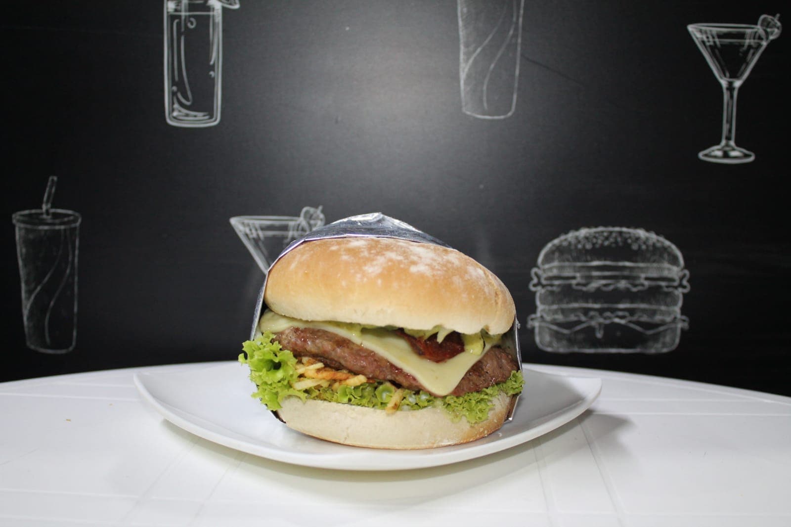 Combo-Hamburguesa de Pollo 125gr + Papas y Gaseosa