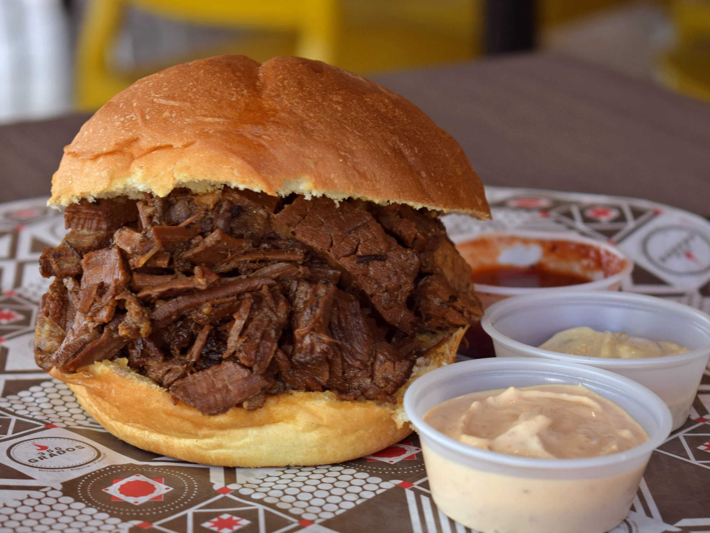 SANDWICH DE BRISKET