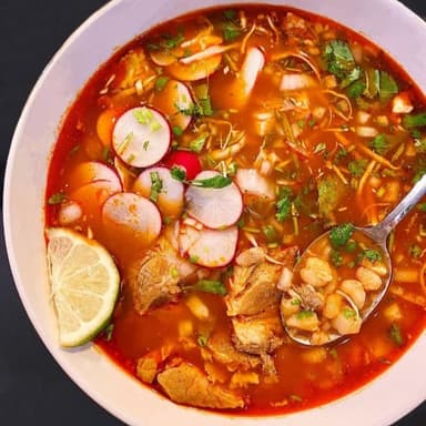 Pozole Rojo de Pollo