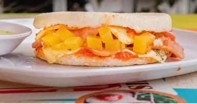 Arepa Hawaiana
