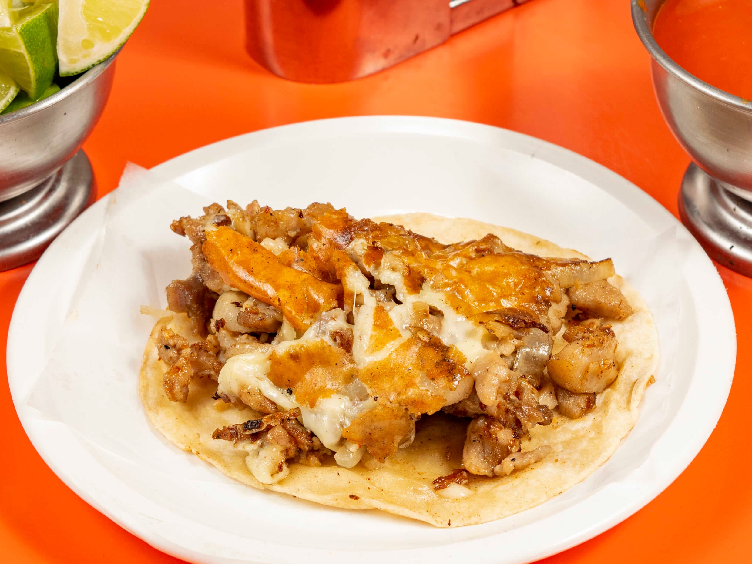 Taco sin cebolla c/ queso y tortilla de harina
