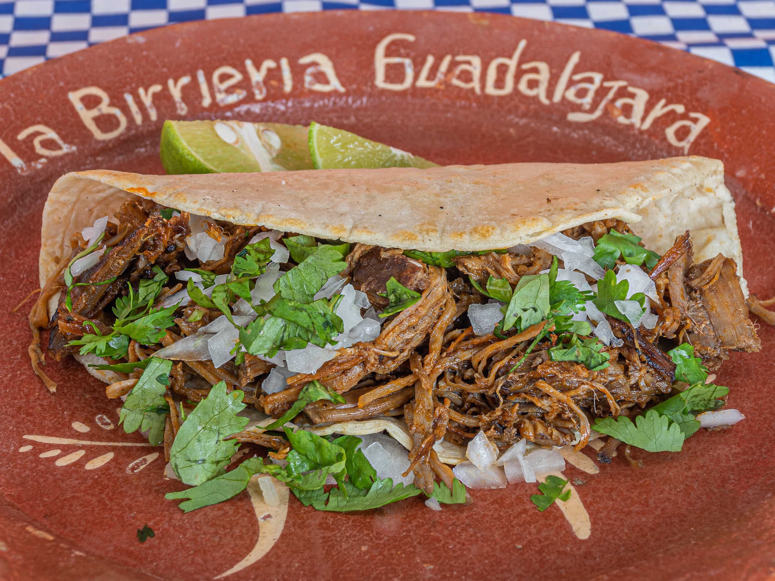 Taco Blandito de Birria Tatemada