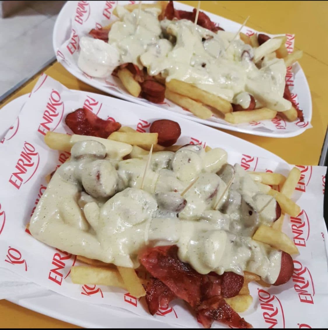 Salchipapa Súper Especial