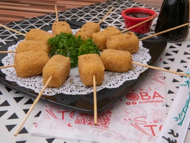 Kushiage de Queso