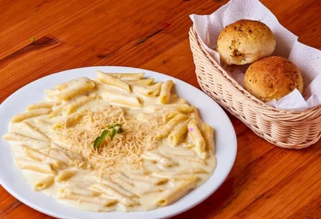 Pasta Cuatro Quesos
