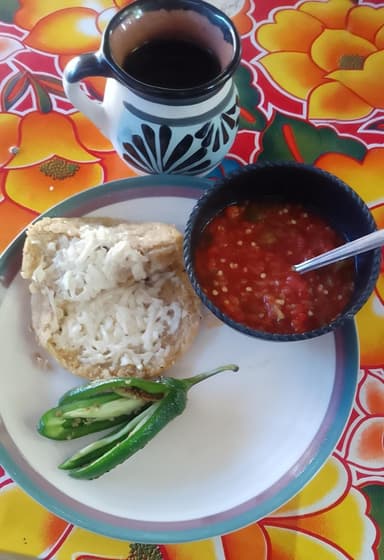 Gordita de Maíz Quebrado Queso