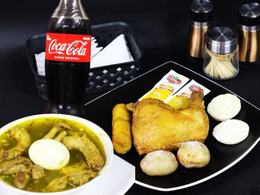 Combo 1/4 de Pollo Apanado, Consomé y Gaseosa 400m