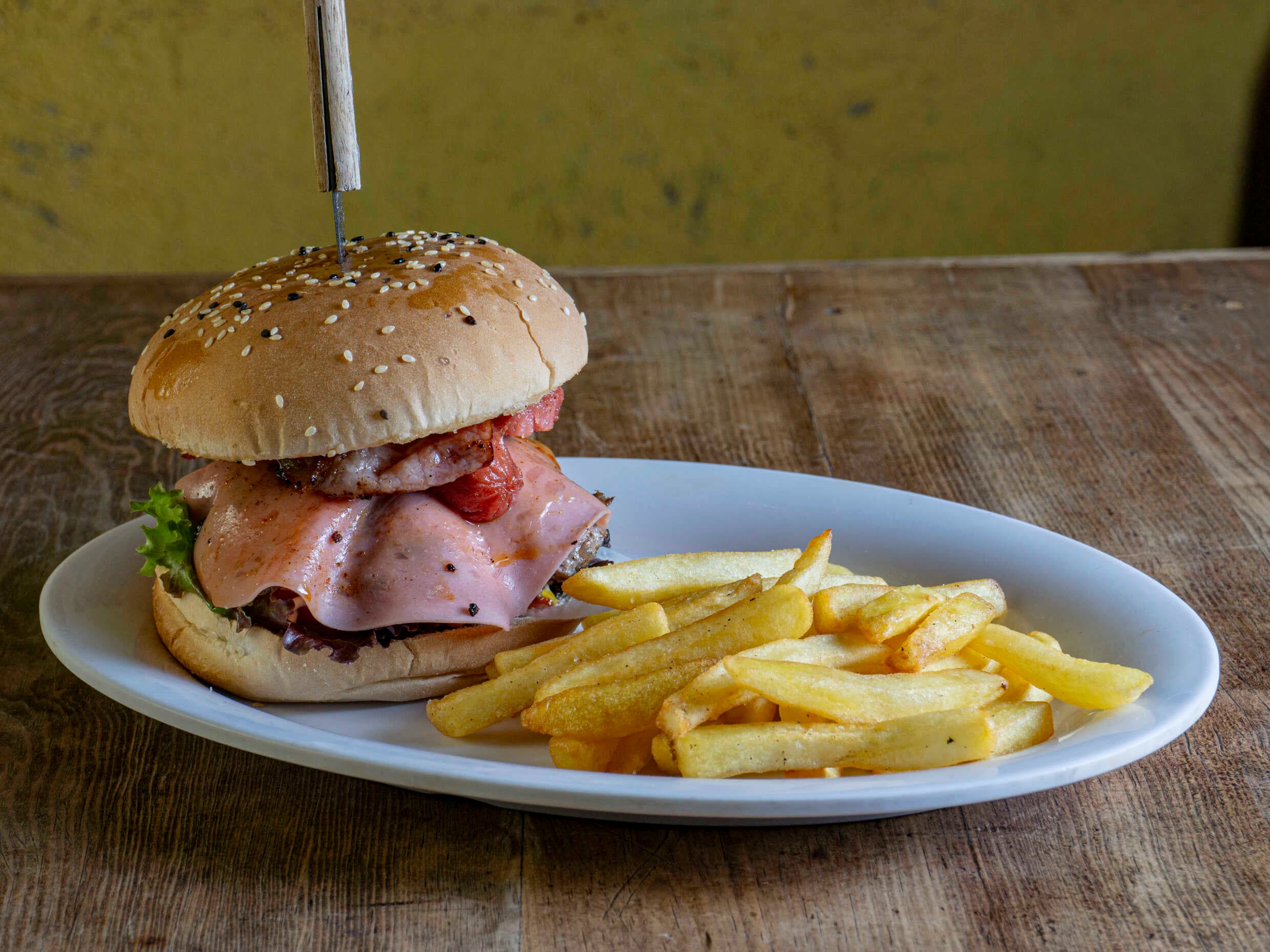 Hamburguesa Santa Lucia Grande