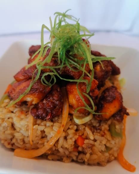 Yakimeshi a la diabla pulpo