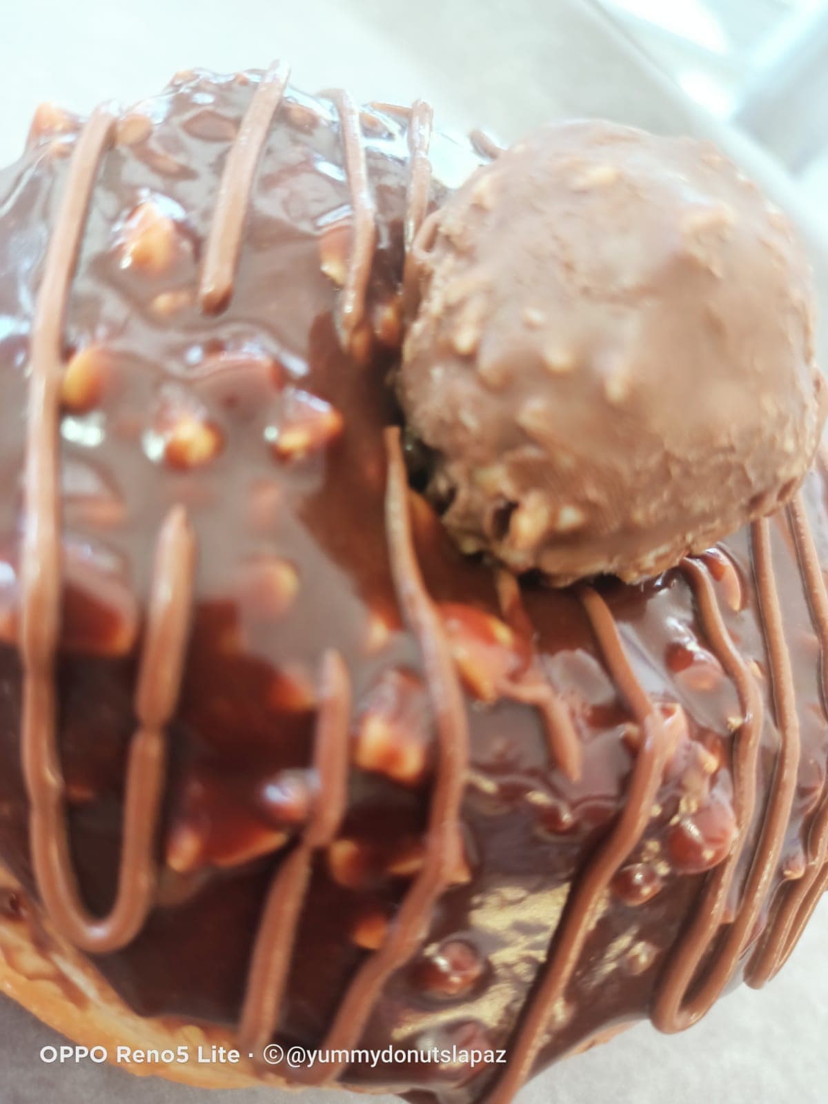 Dona FERRERO Rocher