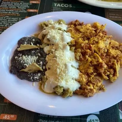 Huevos Toluqueños