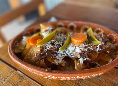Nachos con Birria