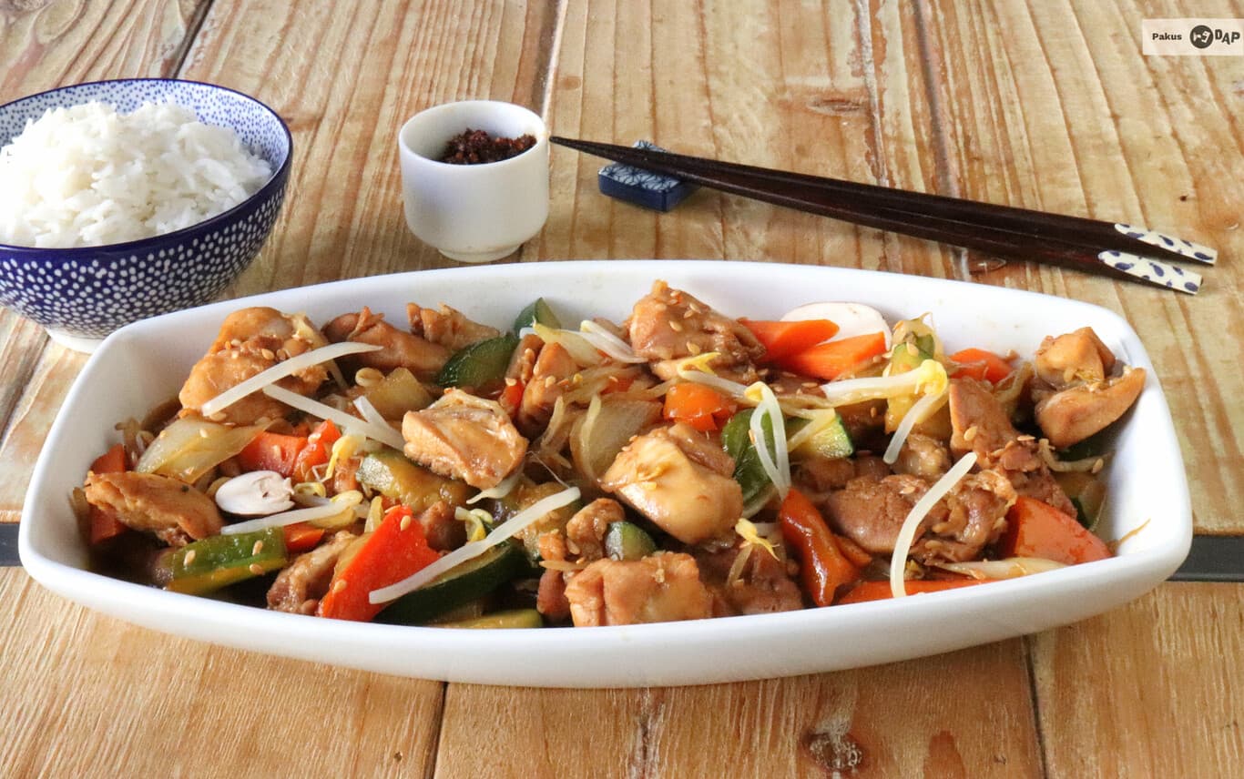 Chop Suey con Pollo