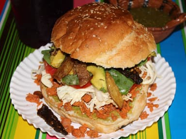 Cemita de Longaniza