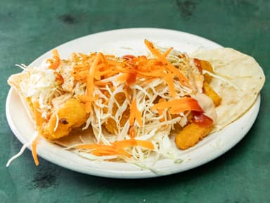Tacos sonorenses de camarón empanizado