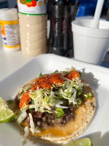 Taco + Torta de Cabeza