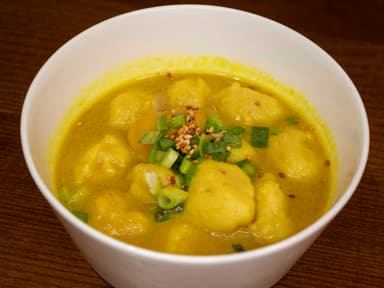 Bolas de Pescado con Curry