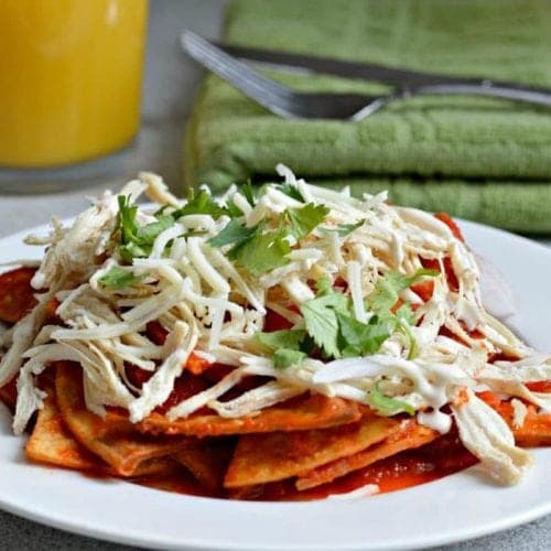 Chilaquiles con carne ó pollo