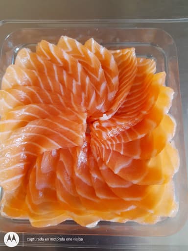 Sachimi de Salmón Corte Fino