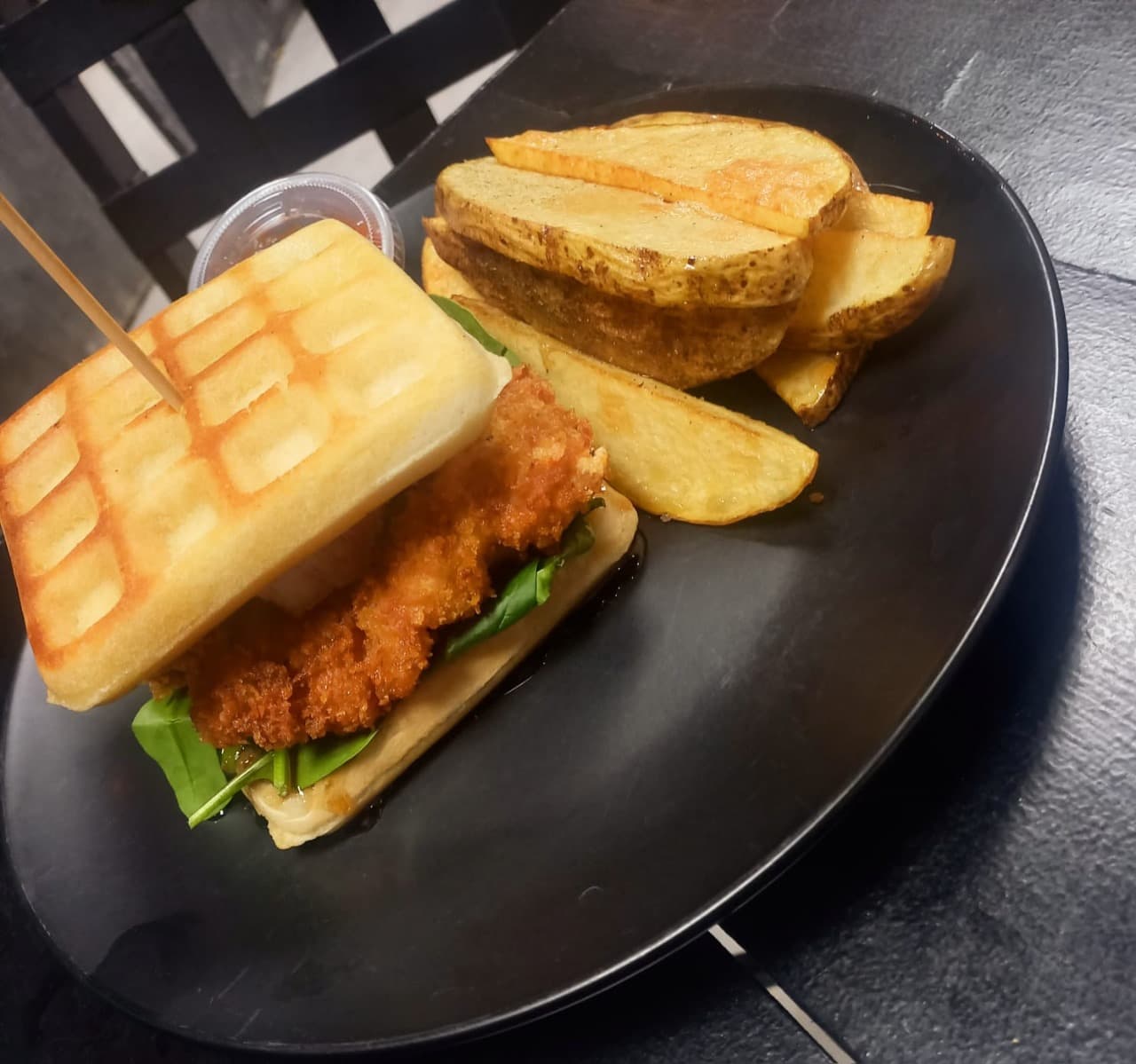 Hamburguesa de Pollo y Waffle