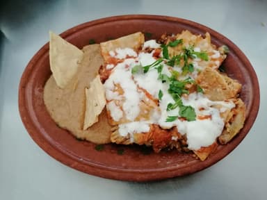 CHILAQUILES CON POLLO