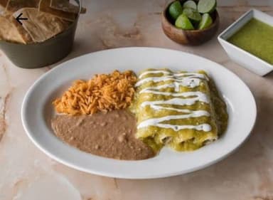Enchiladas Suizas + Caldo de Res