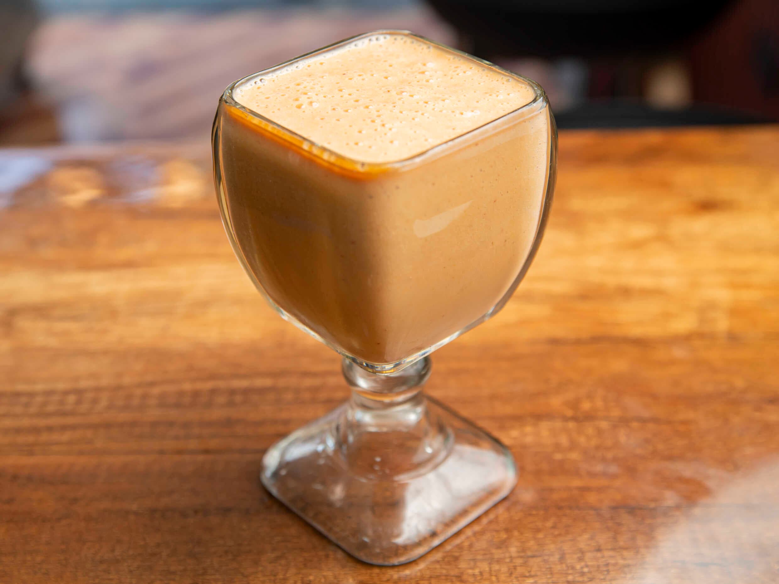 Jugo Especial(leche+papaya+plátano+fresa+huevo+mie