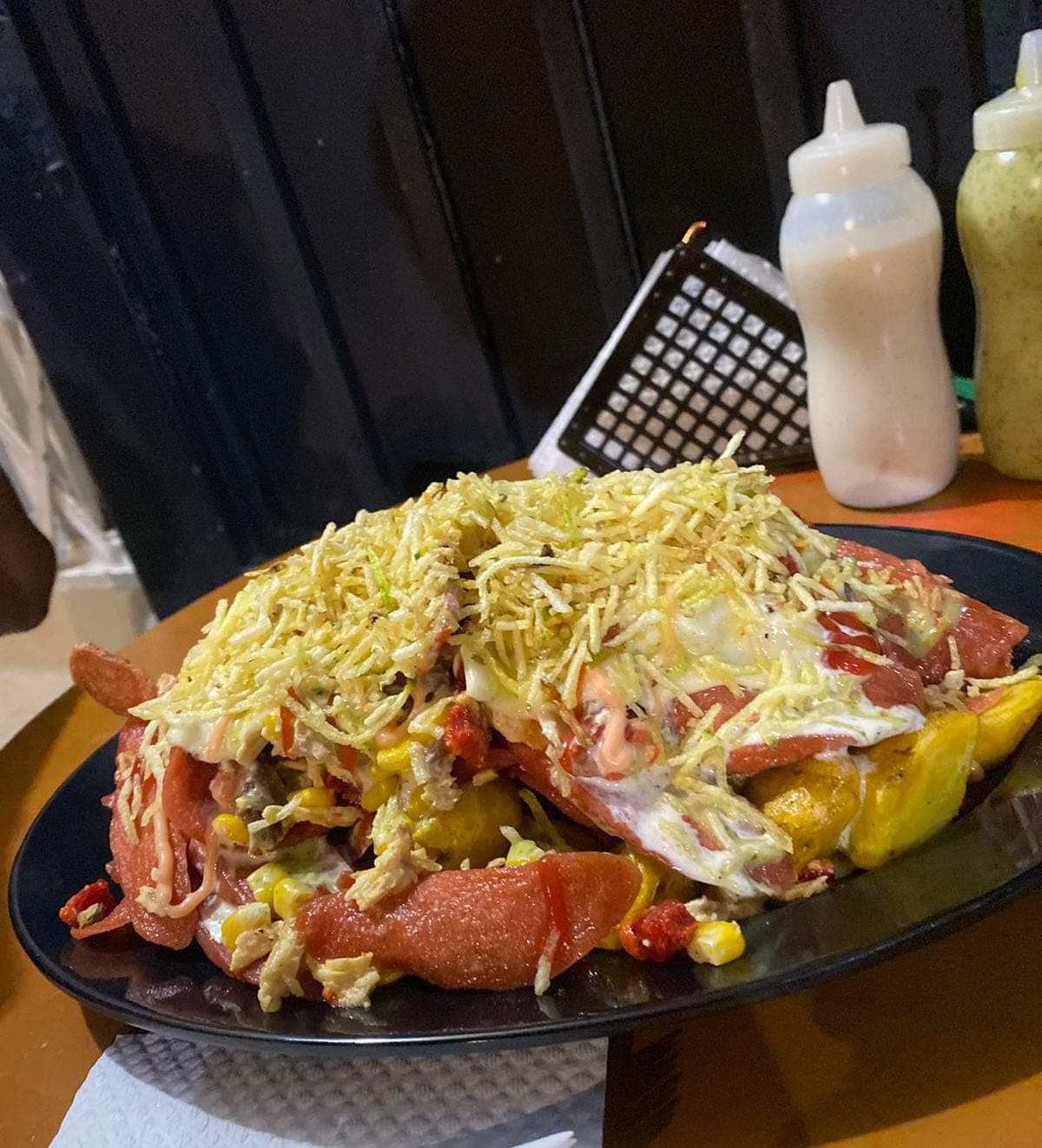 Salchipapas con Todo Para 2 o 3 Personas