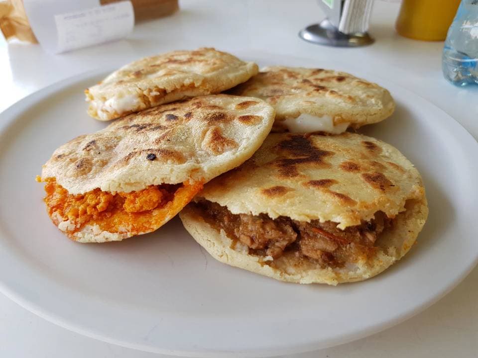 Gordita Rajas con Queso Tradicional
