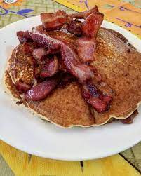 Combo Hot Cakes con Tocino