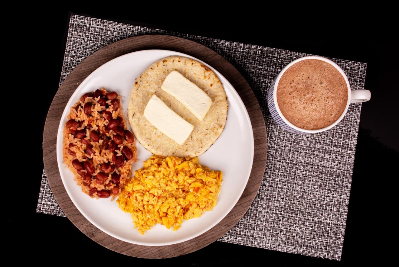 Desayuno Típico
