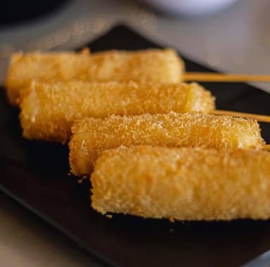 4 pzs de kushiages de queso