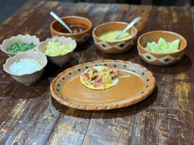 Taco al Pastor con Queso.