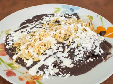 Enfrijoladas