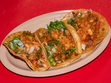 5 Tacos de Adobada