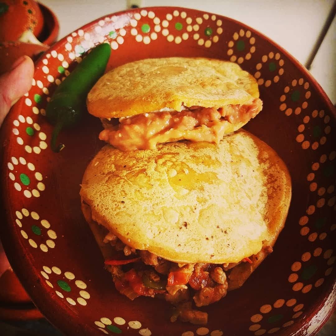 Gorditas de Mole mas Agua