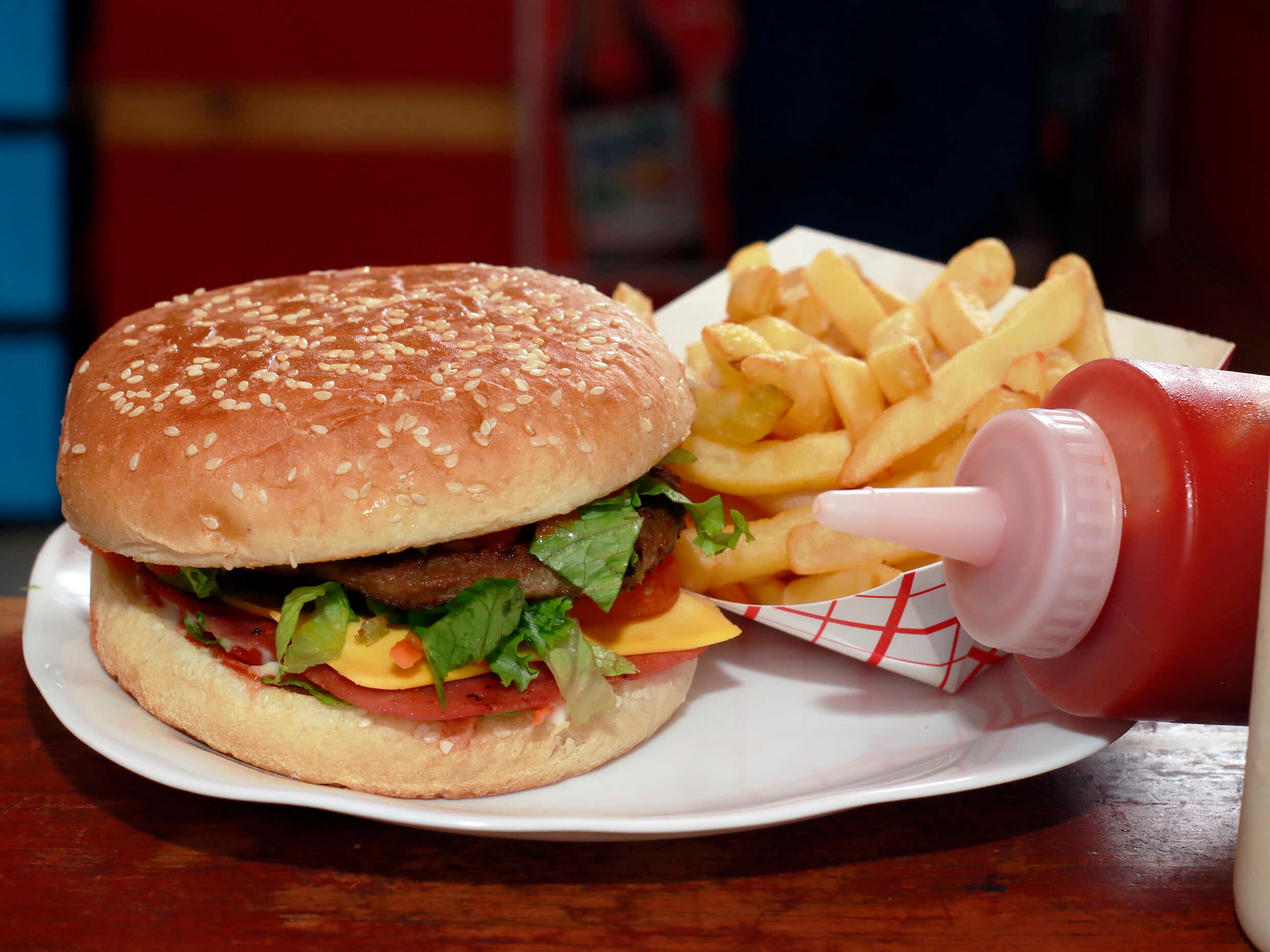 Hamburguesa con Papas