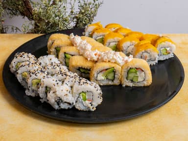 TRADICIONAL BOX 30 BOCADOS 🍱