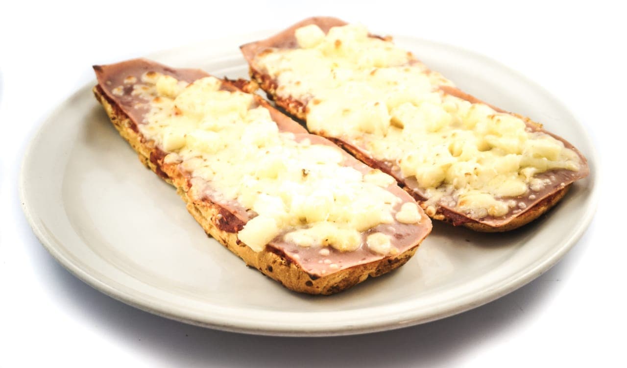 Baguettes-Pizza Jamón con piña