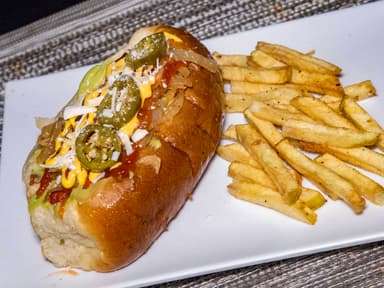 Hot Dog Embarazado + Coca Cola 400 ml