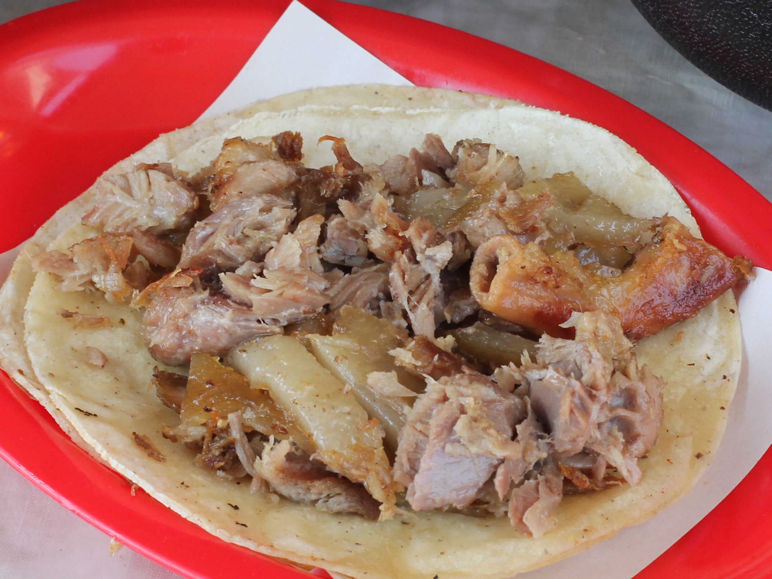 1/4 de kilo de carnitas