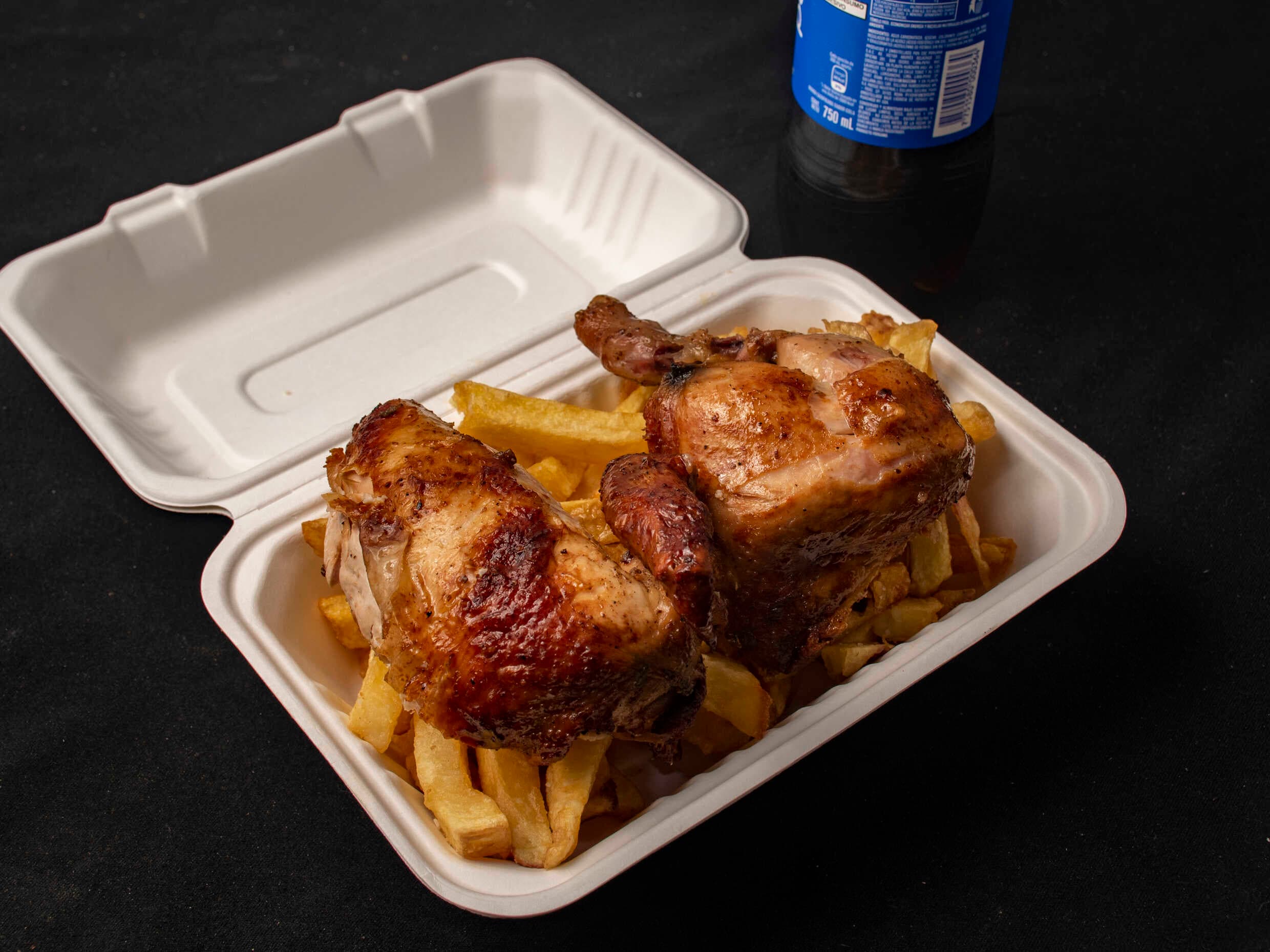 1/2 Pollo + Pepsi 1 Litro
