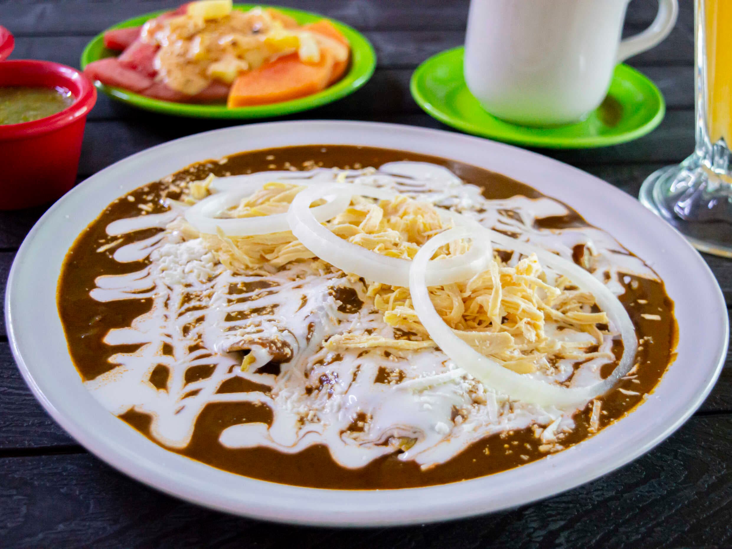 Enchiladas Mole (Pollo)