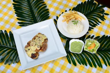 Lomo en Salsa de Champiñones.