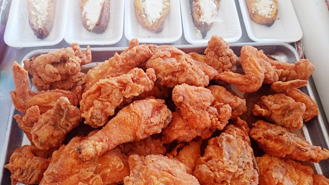 Pollo y Medio Empanizado (12 pza)