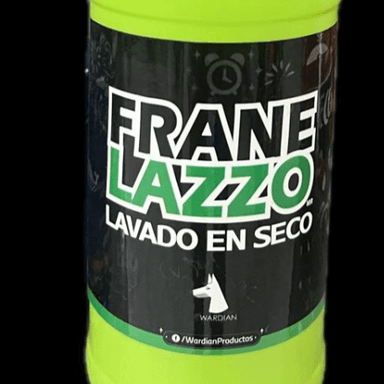 Franelazzo lavado en seco para el auto