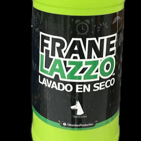 Franelazzo lavado en seco para el auto