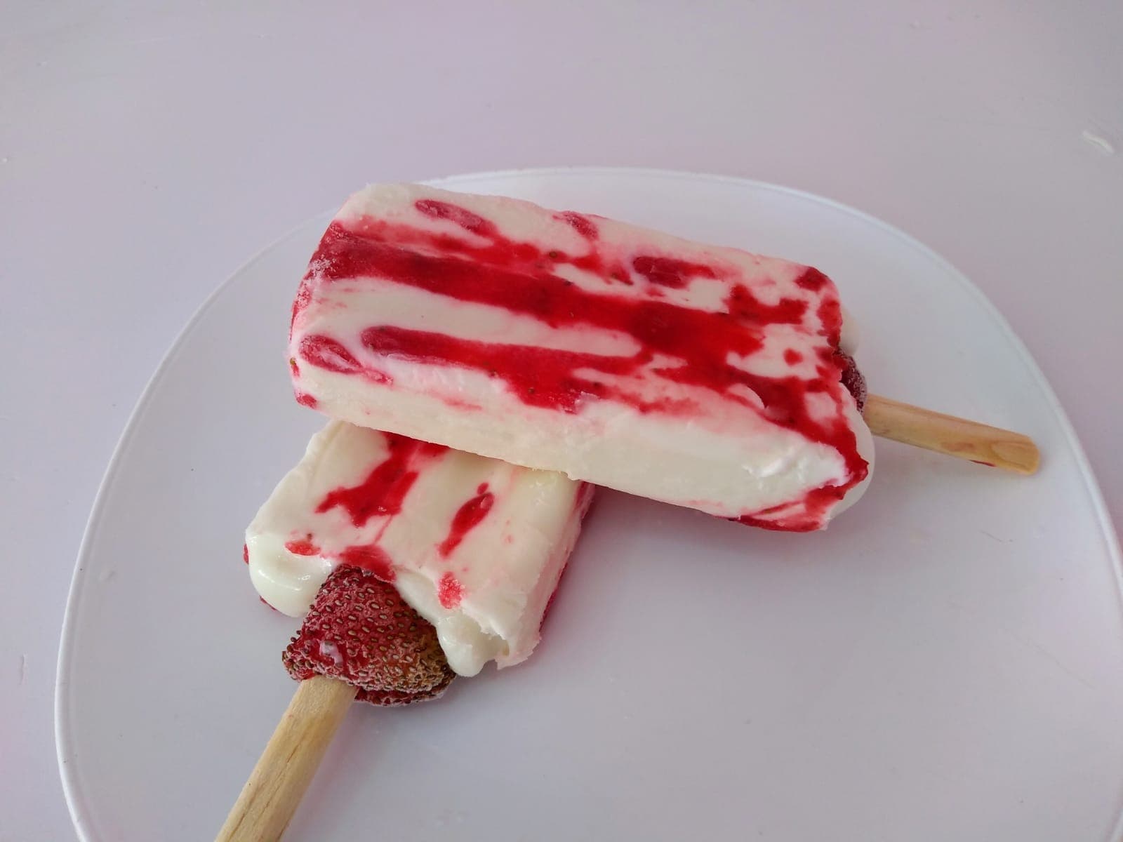Paleta de Fresas con Crema