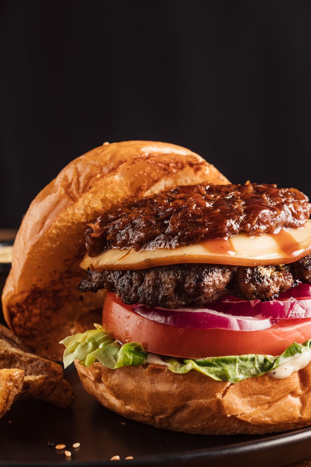 Queen Master Burger + Papas a Elección