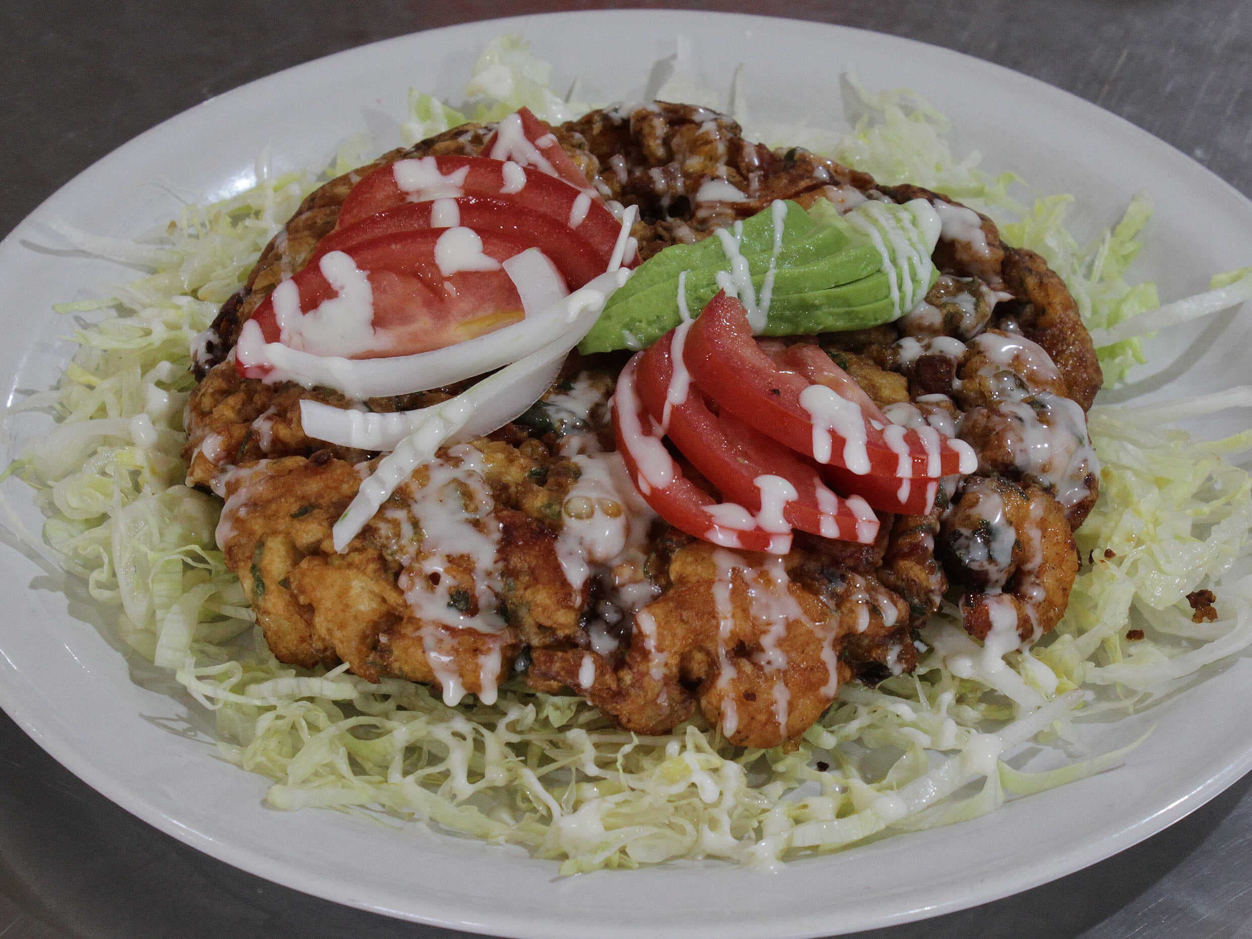 Torta Rellena de Mariscos